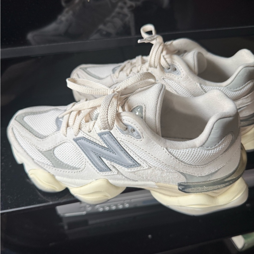 New Balance 9060s - Picture 6 of 6